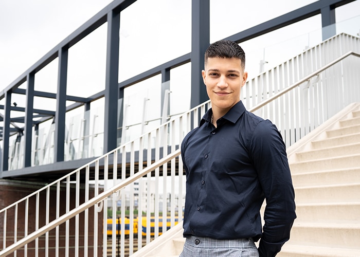 Associate degree student van de opleiding Human Resource Management