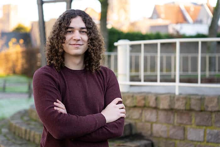 Associate degree student van de opleiding Engineering