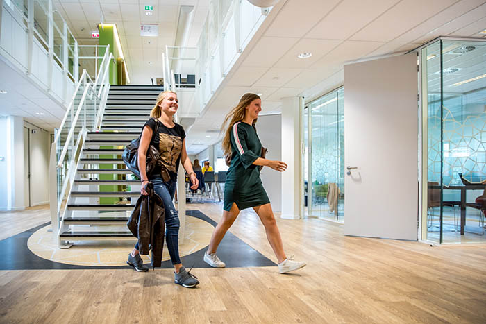 Loop een dagje mee op de Associate degrees Academie