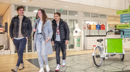 Studiekiezers op de Open avond in Roosendaal