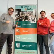 3 studenten die werken en leren bij Talentlokaal van Ad-Academie