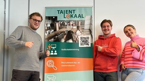 3 studenten die werken en leren bij Talentlokaal van Ad-Academie